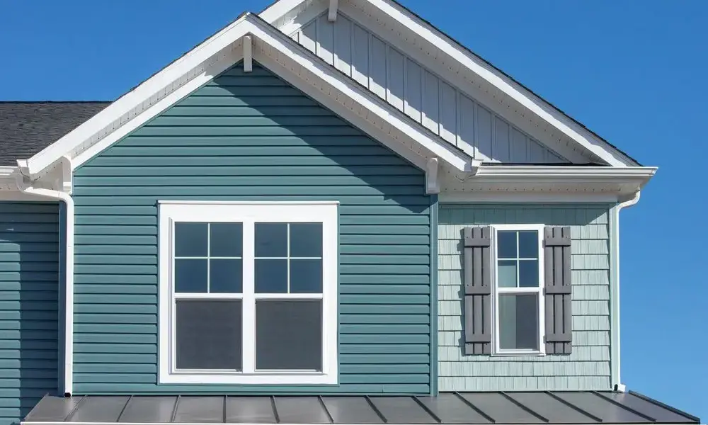 Roof repair and inspection services in White City